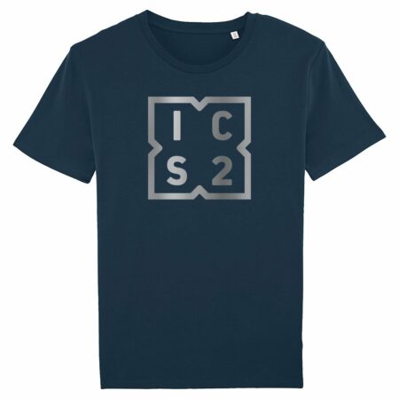 ICS2 argento su T-shirt blu