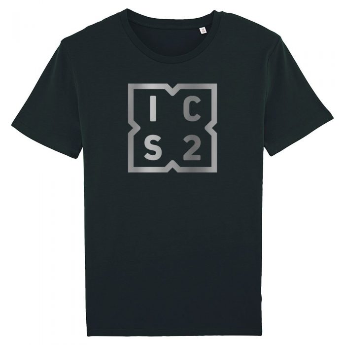 ICS2 argento su T-shirt nera